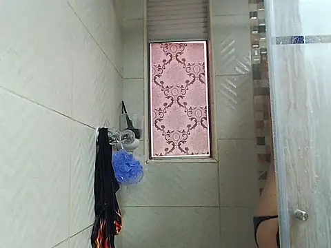 Snapshot of Gikitrans76 chatting on May 2026 01:50:02 PM Gikitrans76 online show from May 2026 01:50:02 PM