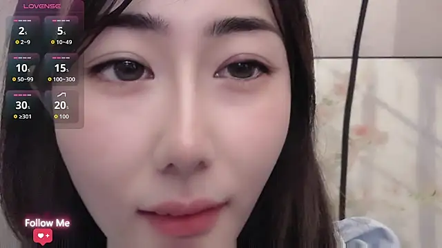 qiqi-- online show from May 2026 04:02:02 PM