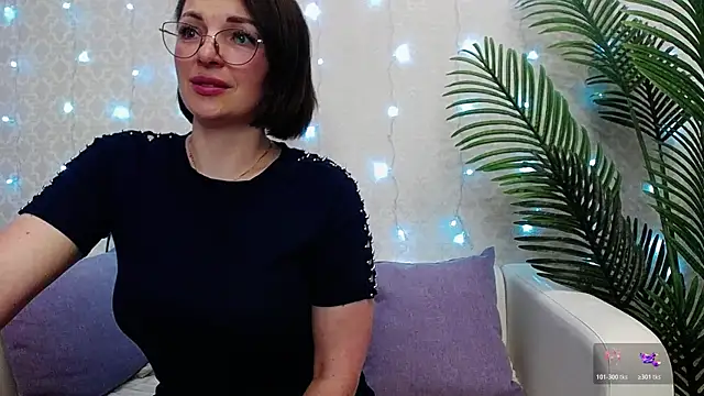 Snapshot of Camelia_Lillie chatting on May 2026 11:34:04 PM Camelia Lillie online show from May 2026 11:34:04 PM