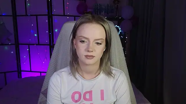 ImBonBon online show from June 2026 11:38:02 PM
