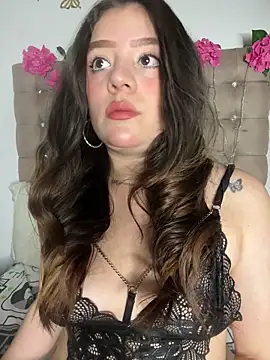 Jullieetta online show from February 2026 11:38:01 PM