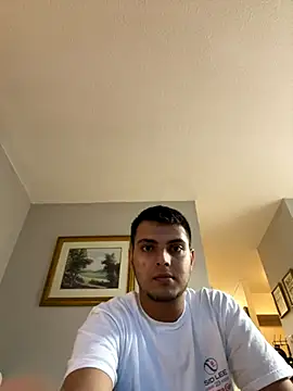 Snapshot of Cutekillerhunk chatting on October 2025 09:02:02 PM Cutekillerhunk online show from October 2025 09:02:02 PM