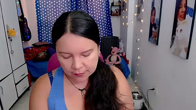 claryssa  online show from November 2025 09:03:02 PM