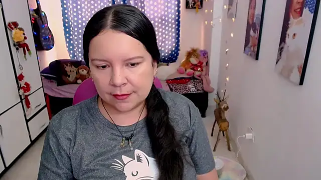 claryssa  online show from February 2026 06:06:02 PM