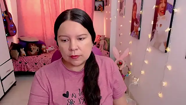 claryssa  online show from April 2026 07:18:02 PM