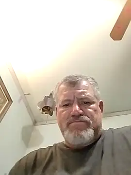 Snapshot of bigdoog8 chatting on April 2026 09:30:02 PM bigdoog8 online show from April 2026 09:30:02 PM