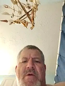 Snapshot of bigdoog8 chatting on April 2026 09:37:01 AM bigdoog8 online show from April 2026 09:37:01 AM