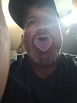 Snapshot of bigdoog8 chatting on June 2026 10:26:01 PM bigdoog8 online show from June 2026 10:26:01 PM