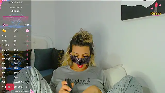 Turkish Latina online show from March 2025 09:32:02 PM