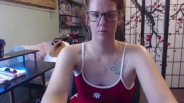 Snapshot of Sarahtineke chatting on July 2026 08:08:01 PM Sarahtineke online show from July 2026 08:08:01 PM