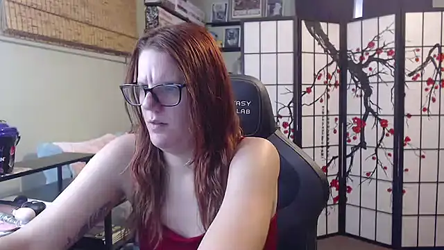 Snapshot of Sarahtineke chatting on August 2026 05:22:01 PM Sarahtineke online show from August 2026 05:22:01 PM