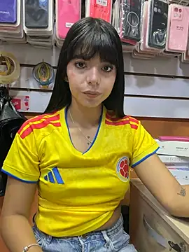 NicolRoss  online show from June 2026 07:08:01 PM