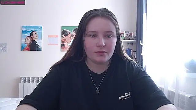 Light Luna online show from March 2025 03:44:02 AM