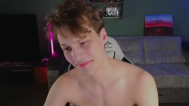 TeddyLiLboy online show from April 2026 09:06:02 PM