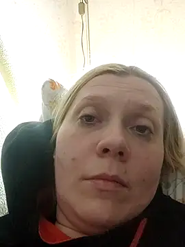 LeraSweet online show from April 2026 07:49:02 PM