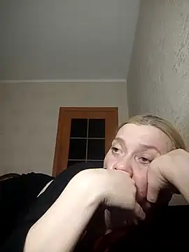 LeraSweet online show from April 2026 08:06:01 PM