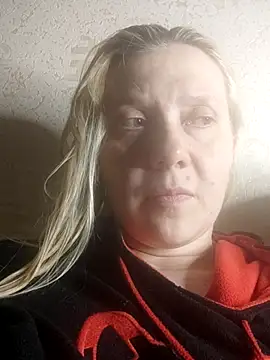Snapshot of LeraSweet chatting on May 2026 07:42:02 PM LeraSweet online show from May 2026 07:42:02 PM
