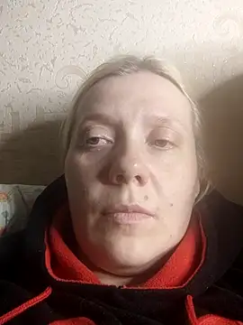 Snapshot of LeraSweet chatting on May 2026 06:48:02 PM LeraSweet online show from May 2026 06:48:02 PM