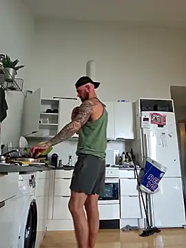 eltoulou online show from February 2025 01:21:02 PM