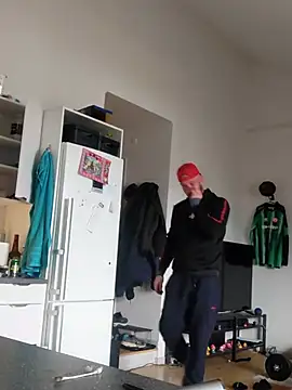 eltoulou online show from February 2025 07:36:01 PM