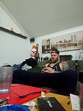 eltoulou online show from December 2025 04:02:02 PM