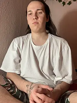 Snapshot of EvaMiron chatting on January 2025 09:46:01 AM EvaMiron online show from January 2025 09:46:01 AM