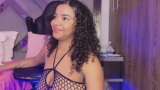 Iris hott1 online show from December 2024 04:34:02 AM