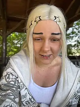 kinkygirl420x online show from April 2026 01:06:01 PM