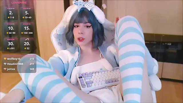 FemAlexa  online show from March 2025 02:21:02 PM