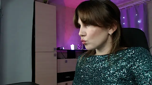 Snapshot of Daniela_Cooperr chatting on October 2025 05:23:02 PM Daniela Cooperr online show from October 2025 05:23:02 PM