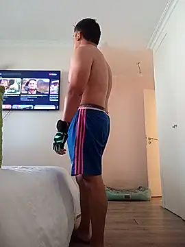 Snapshot of LusoCol chatting on November 2025 01:33:02 PM LusoCol online show from November 2025 01:33:02 PM