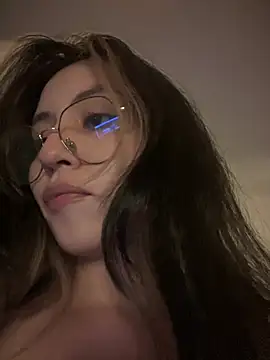 Snapshot of marie2_ chatting on January 2025 12:33:01 AM marie2 online show from January 2025 12:33:01 AM