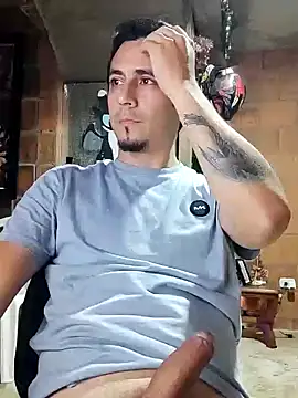 Snapshot of Rejy1992 chatting on December 2024 01:47:02 AM Rejy1992 online show from December 2024 01:47:02 AM