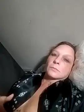 Everlyrose27 online show from January 2025 04:26:01 AM