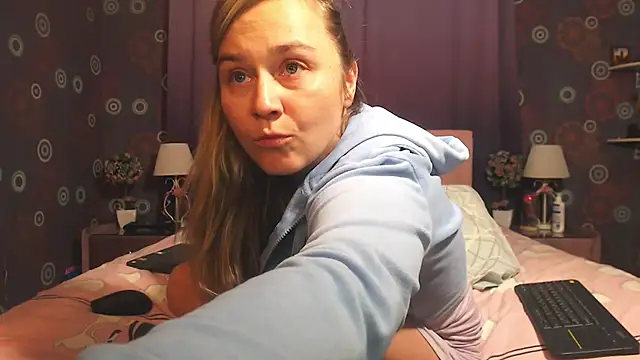 SquirtyAlice online show from November 2025 10:10:01 PM