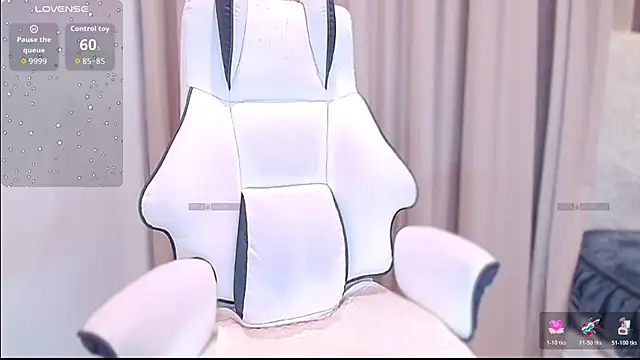 PimChanOK online show from April 2026 01:42:02 PM