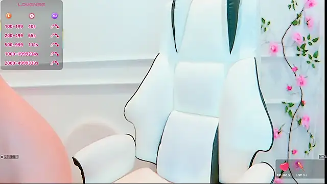Snapshot of PimChanOK chatting on May 2026 09:05:02 PM PimChanOK online show from May 2026 09:05:02 PM