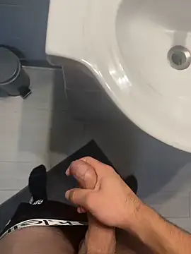 Mecchaud06 online show from December 2024 03:57:01 PM