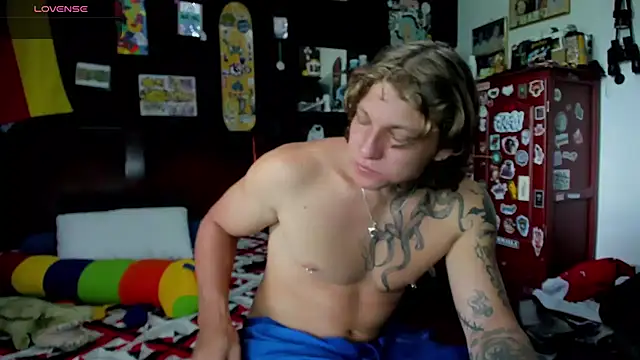 Tom Krakow online show from November 2025 06:21:01 PM