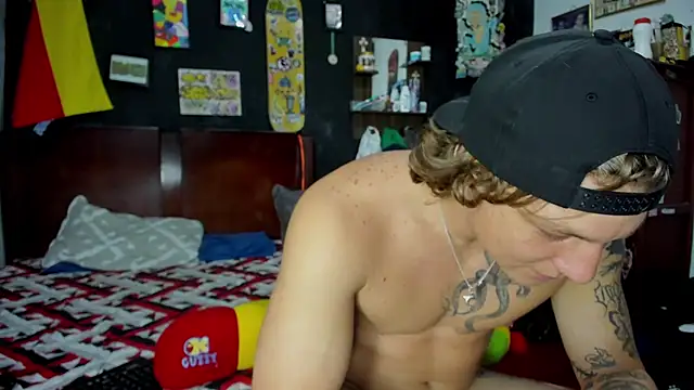 Tom Krakow online show from November 2025 06:57:02 PM