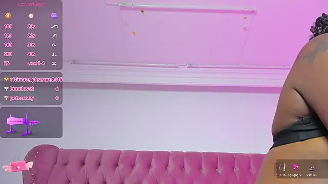 Snapshot of AnnieWestly chatting on February 2025 03:53:01 PM AnnieWestly online show from February 2025 03:53:01 PM