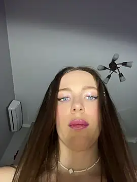 -SweetDi- online show from June 2026 05:38:02 PM