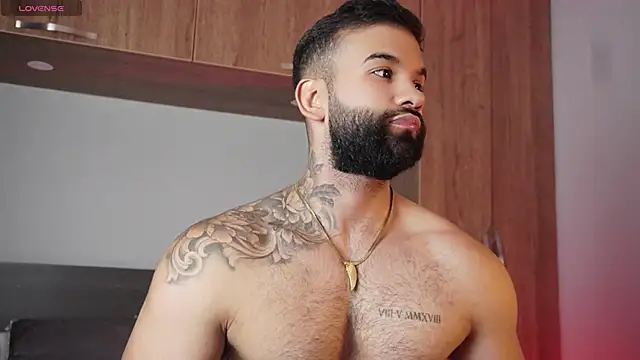 MarkHazze online show from October 2025 01:00:02 AM