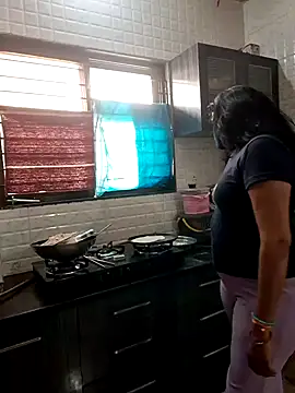 Snapshot of khushikhushi chatting on February 2025 07:18:02 AM khushikhushi online show from February 2025 07:18:02 AM