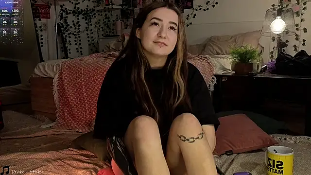 Megan  Hart online show from December 2024 04:50:02 AM