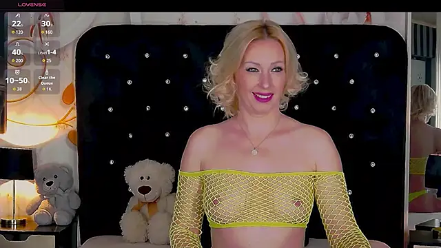 OliviaShaw23 online show from October 2025 08:42:02 PM