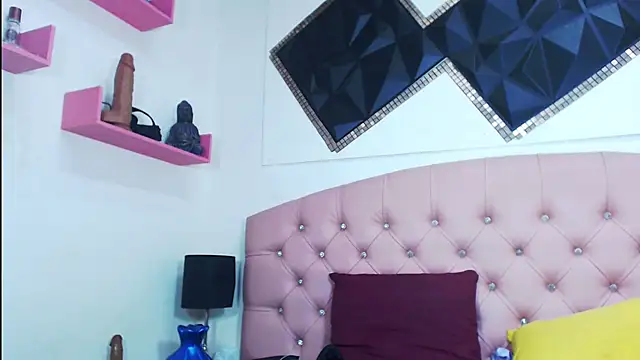 andrea safeira doll online show from September 2025 09:08:02 PM