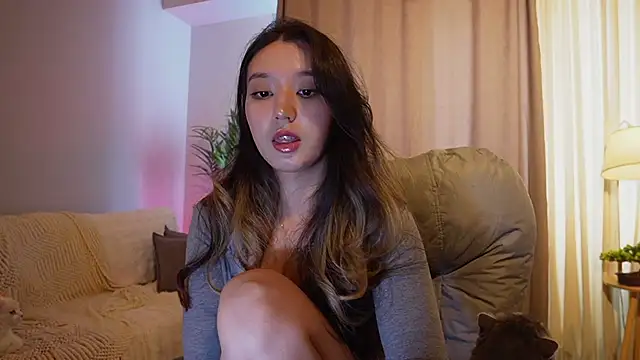Snapshot of Sarasuo1 chatting on June 2026 02:46:02 AM Sarasuo1 online show from June 2026 02:46:02 AM
