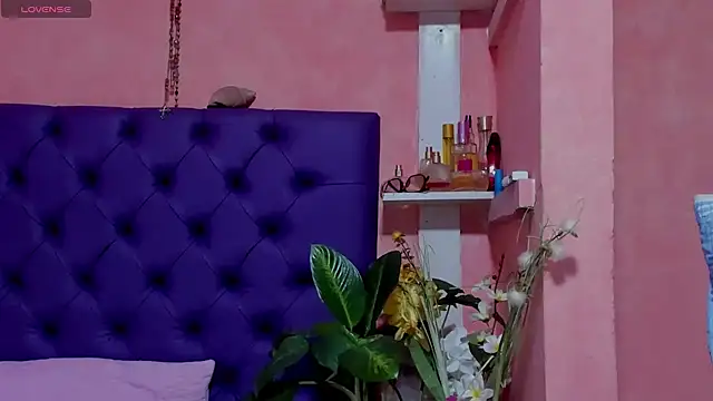 Cloeandtyfanny online show from January 2025 05:08:02 AM