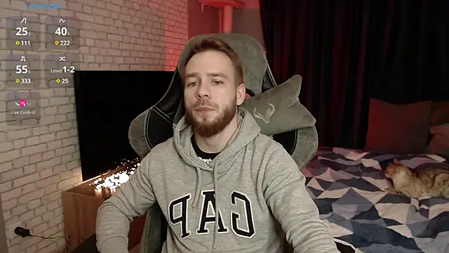 LeoPaulini online show from December 2024 12:52:02 PM